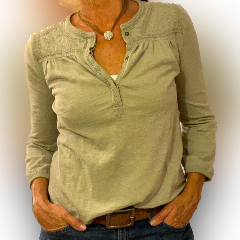 Lucky light green Henley tee with embroidery size s